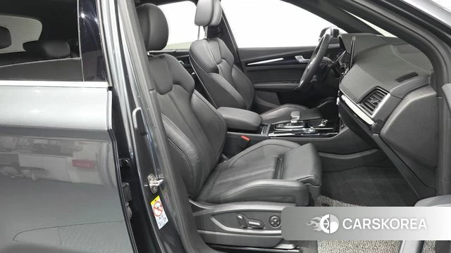Audi Q5 (FY) 2024 Серый из Кореи, фото 2