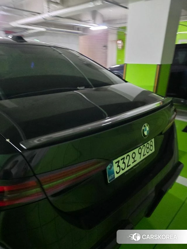 BMW M5 (G90) 2026 Черный из Кореи, фото 2