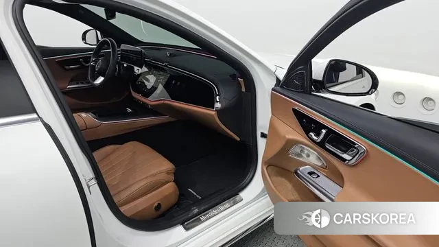 Mercedes-Benz E-Class W214 2024 Белый из Кореи, фото 2