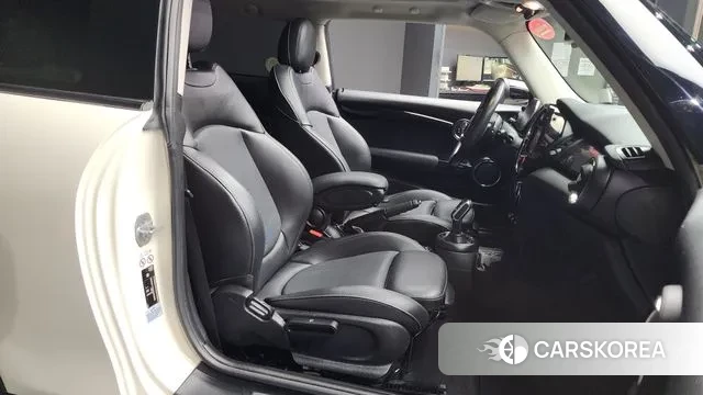 Mini Cooper S 2020 Жемчужный цвет из Кореи, фото 2