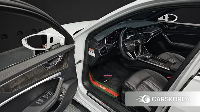 Audi A6 (C8) 2021 Белый из Кореи, фото 2