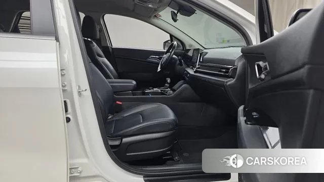 Kia Sportage 5th Generation 2022 Белый из Кореи, фото 2