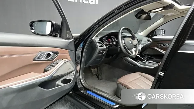 BMW 3 Series (G20) 2020 Черный из Кореи, фото 2