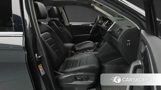 Volkswagen Tiguan second Generation 2018 Серый из Кореи, фото 2