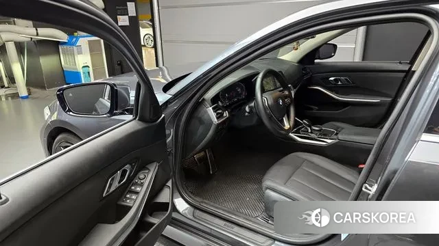 BMW 3 Series (G20) 2020 Серый из Кореи, фото 2