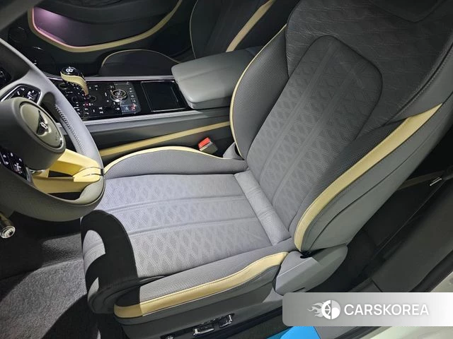 Bentley Continental GT 4th Generation 2025 Белый из Кореи, фото 2