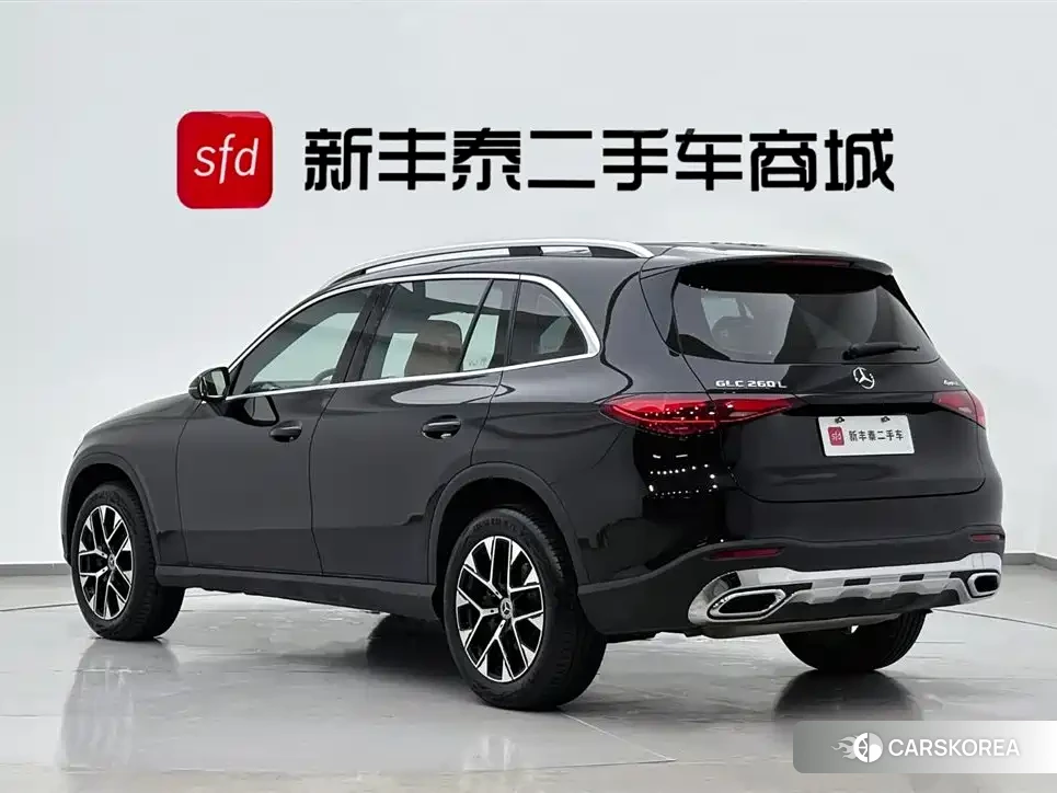 Mercedes-Benz GLC 2025 Черный из Китая, фото 2