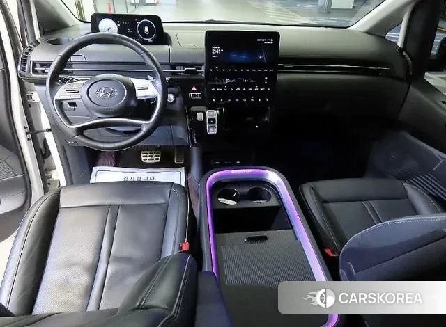 Hyundai Staria 2023 Белый из Кореи, фото 2