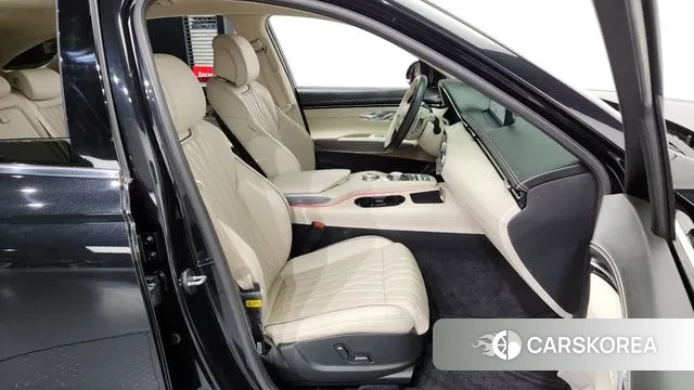 Genesis GV70 2022 Черный из Кореи, фото 2