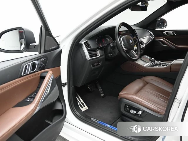 BMW X6 (G06) 2023 Белый из Кореи, фото 2