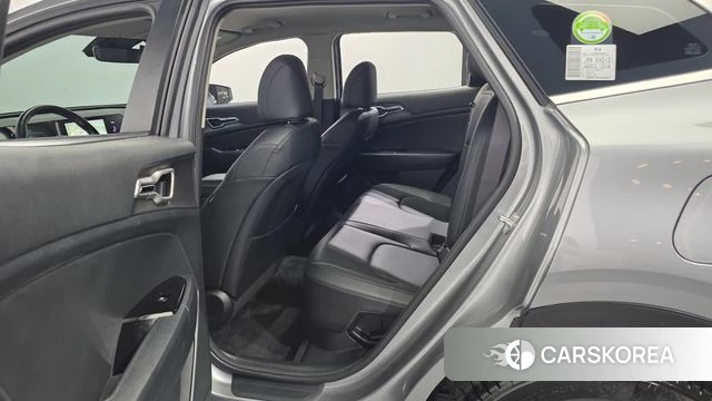 Kia Sportage 5th Generation Hybrid 2022 Серебристо-серый из Кореи, фото 2