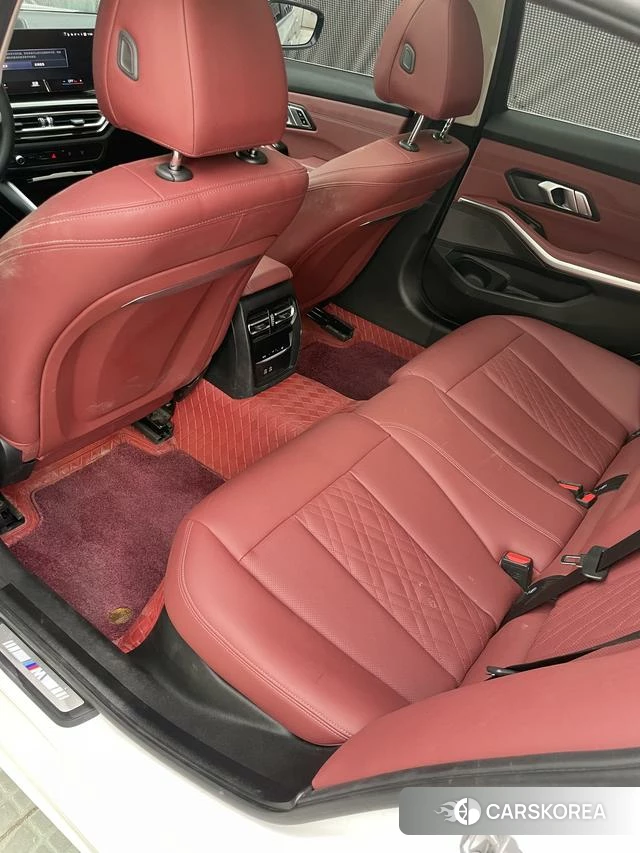 BMW 3 series 2023 Белый из Китая, фото 2