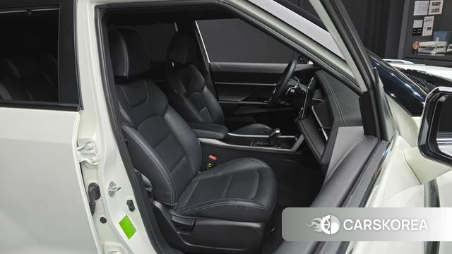 Ssangyong Torres 2023 Белый из Кореи, фото 2
