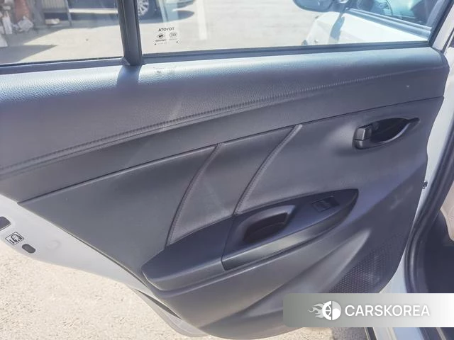 Toyota YARIS L Zhixuan 2021 Белый из Китая, фото 2
