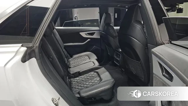 Audi Q8 (4M) 2020 Белый из Кореи, фото 2