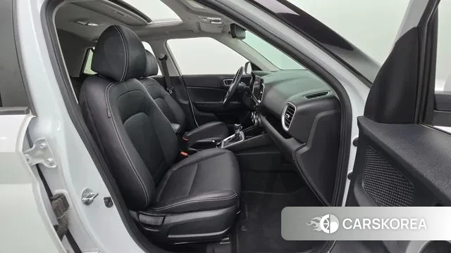 Hyundai Venue 2023 Белый из Кореи, фото 2