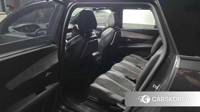 Peugeot 5008 second generation 2021 Серый из Кореи, фото 2