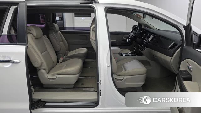 Kia The New Carnival 2018 Белый из Кореи, фото 2