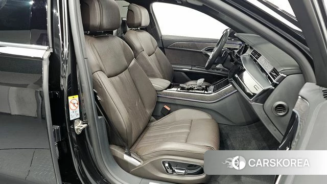 Audi A8 (D5) 2023 Черный из Кореи, фото 2