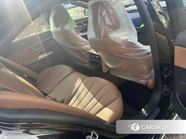 Mercedes-Benz E-Class W214 2026 Черный из Кореи, фото 2