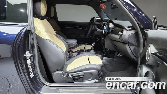 Mini Cooper Electric 2023 Синий из Кореи, фото 2