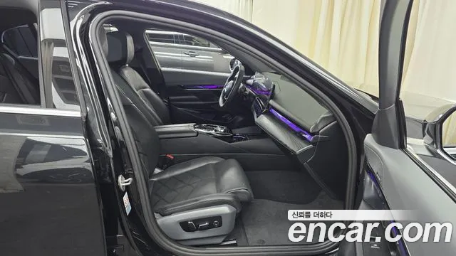 BMW 5 Series (G60) id 2406590 из Кореи 2