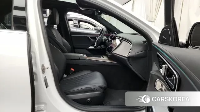 Mercedes-Benz E-Class W214 2025 Белый из Кореи, фото 2