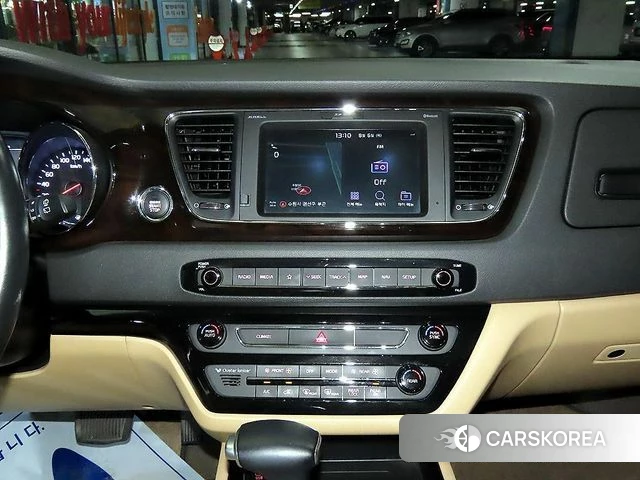 Kia The New Carnival 2019 Белый из Кореи, фото 2