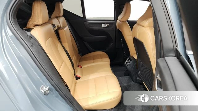Volvo XC40 2021 Цвет галактики из Кореи, фото 2