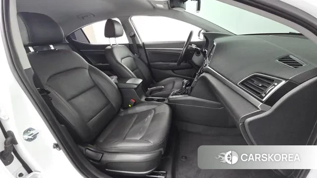 Hyundai Avante AD 2018 Белый из Кореи, фото 2