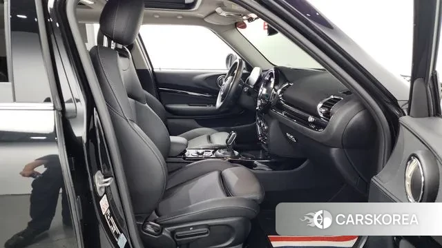 Mini Cooper Clubman 2022 Черный из Кореи, фото 2