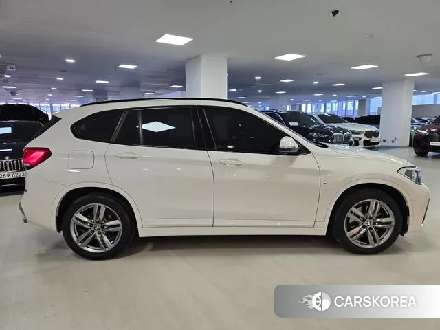 BMW X1 (F48) 2022 Белый из Кореи, фото 2