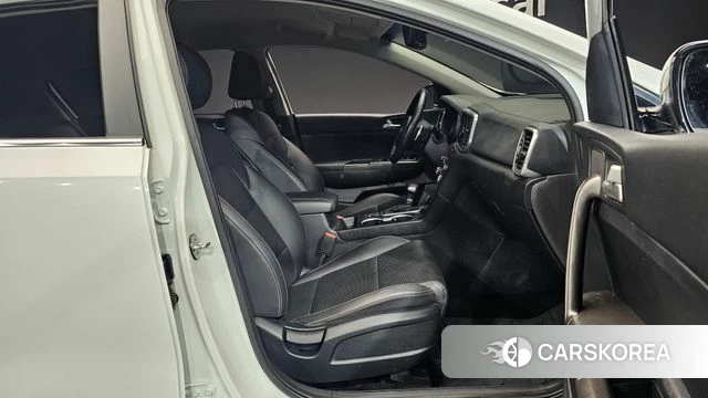 Kia Sportage The Bold 2021 Белый из Кореи, фото 2