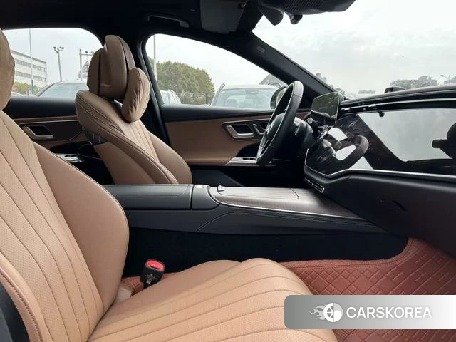 Mercedes-Benz E-class PHEV 2024 Черный из Китая, фото 2