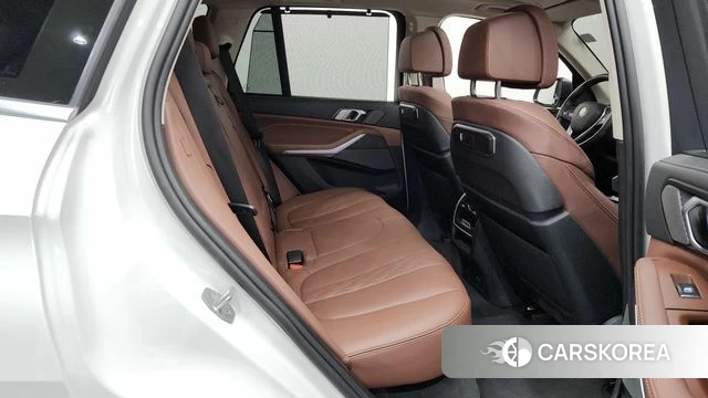 BMW X5 (G05) 2023 Белый из Кореи, фото 2