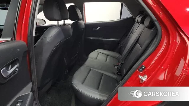 Kia Stonic 2018 Красный из Кореи, фото 2