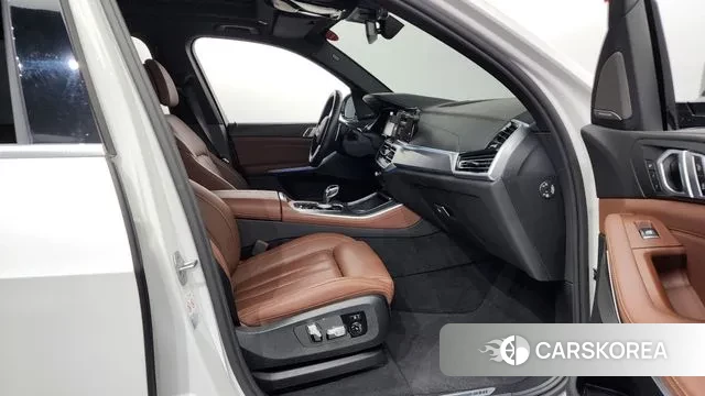 BMW X5 (G05) 2021 Белый из Кореи, фото 2