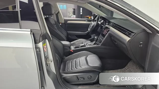 Volkswagen Arteon 2020 Серебряный из Кореи, фото 2