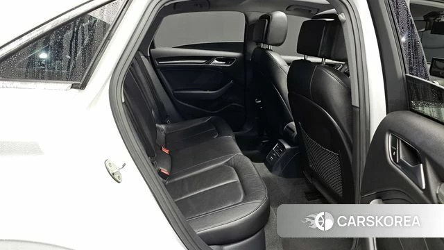 Audi New A3 2019 Белый из Кореи, фото 2