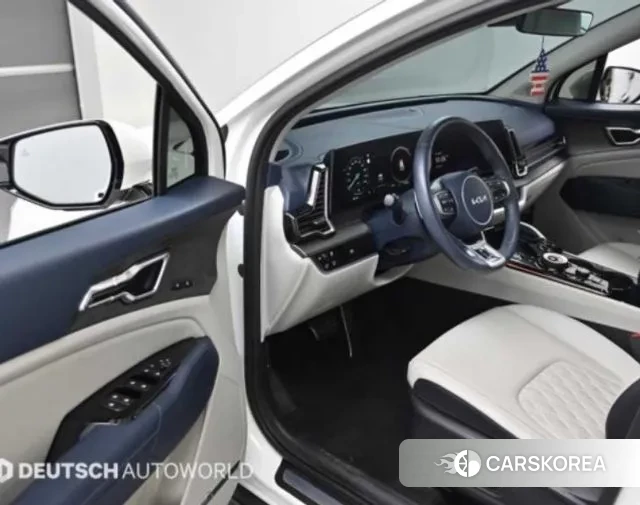 Kia Sportage 5th Generation Hybrid 2023 Белый из Кореи, фото 2