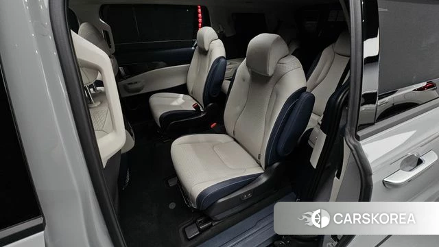 Kia The New Carnival 4th Generation 2024 Серебристо-серый из Кореи, фото 2