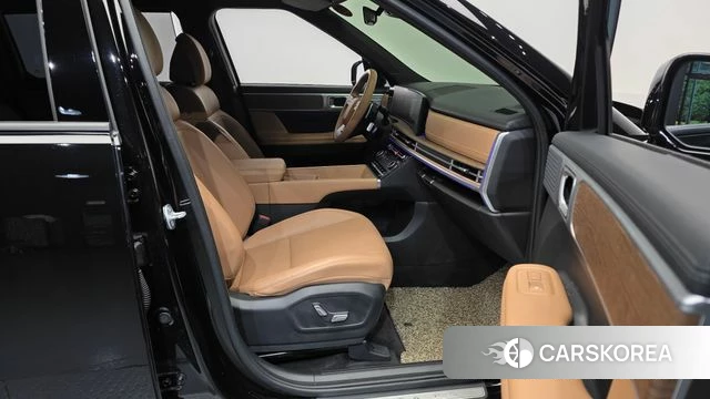 Hyundai Santa Fe (MX5) 2024 Черный из Кореи, фото 2