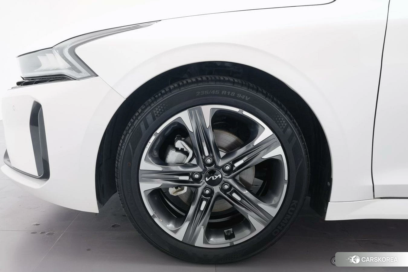 Kia K5 2021 Белый из Китая, фото 2