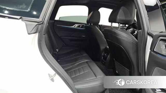 BMW i4 2024 Белый из Кореи, фото 2