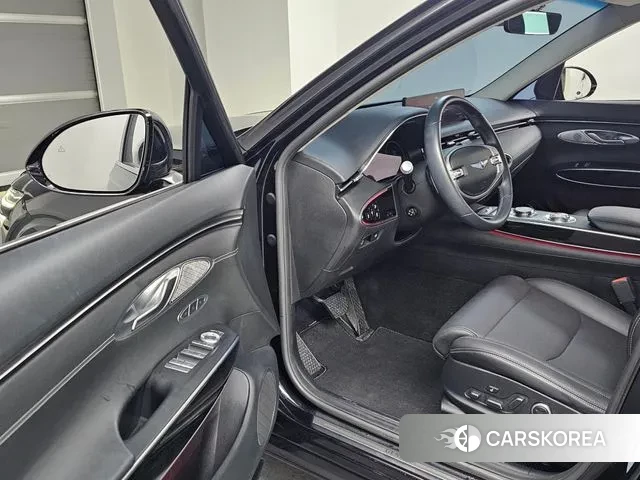 Genesis GV70 2021 Черный из Кореи, фото 2