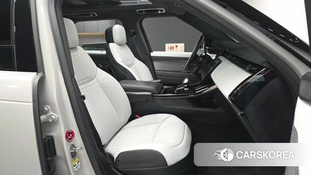 Land Rover Range Rover Sport 3rd Generation 2025 Серебристо-серый из Кореи, фото 2