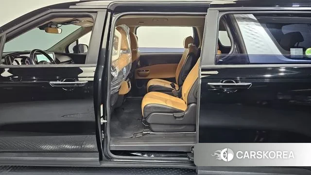 Kia Carnival 4th generation 2022 Черный из Кореи, фото 2