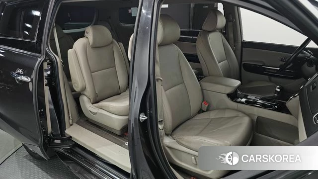Kia The New Carnival 2019 Серый из Кореи, фото 2