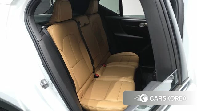 Volvo XC40 2020 Белый из Кореи, фото 2