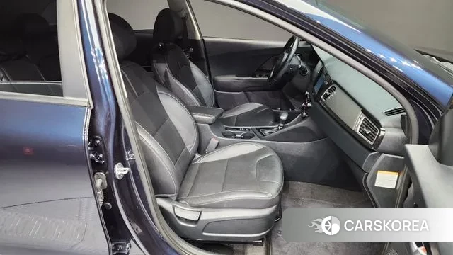 Kia Niro 2018 Синий из Кореи, фото 2